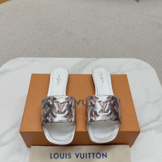 Louis Vuitton Slippers